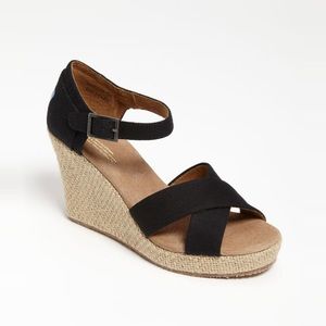 TOMS wedges